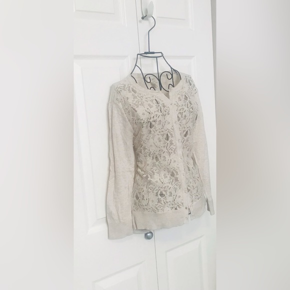 EUC Ann Taylor Loft Lace Cardigan. Small. - Picture 10 of 11